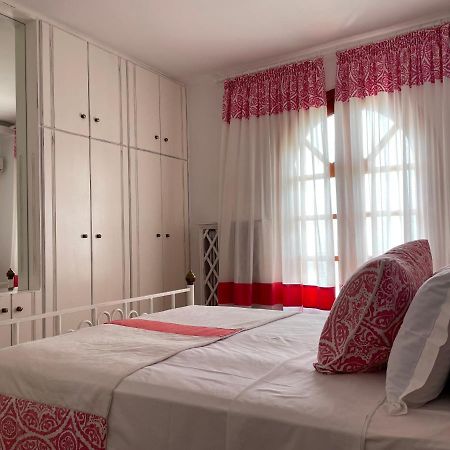 Byblos Mare-The Exclusive Beach Front Villa Скала Сотирос Екстериор снимка