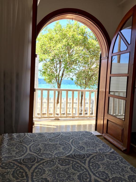 Byblos Mare-The Exclusive Beach Front Villa Скала Сотирос Екстериор снимка